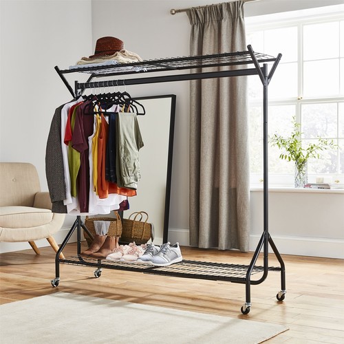 Clothes rail 5ft - clothes,